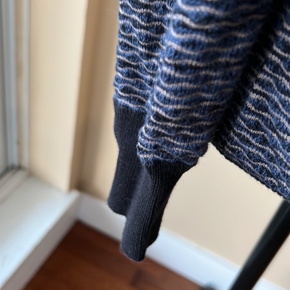 MARC BY MARC JACOBS Textured Triple Buttoned Cardigan - Picture 9 of 13